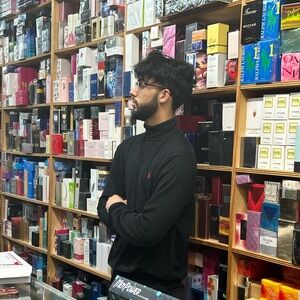 Meet your Posher, Ammar